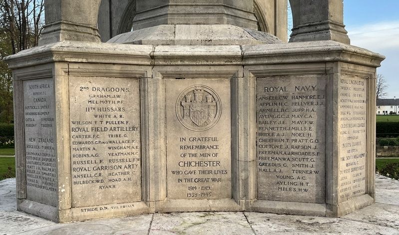 Chichester War Memorial. Click for full size. Chichester War Memorial image. Click for full size.