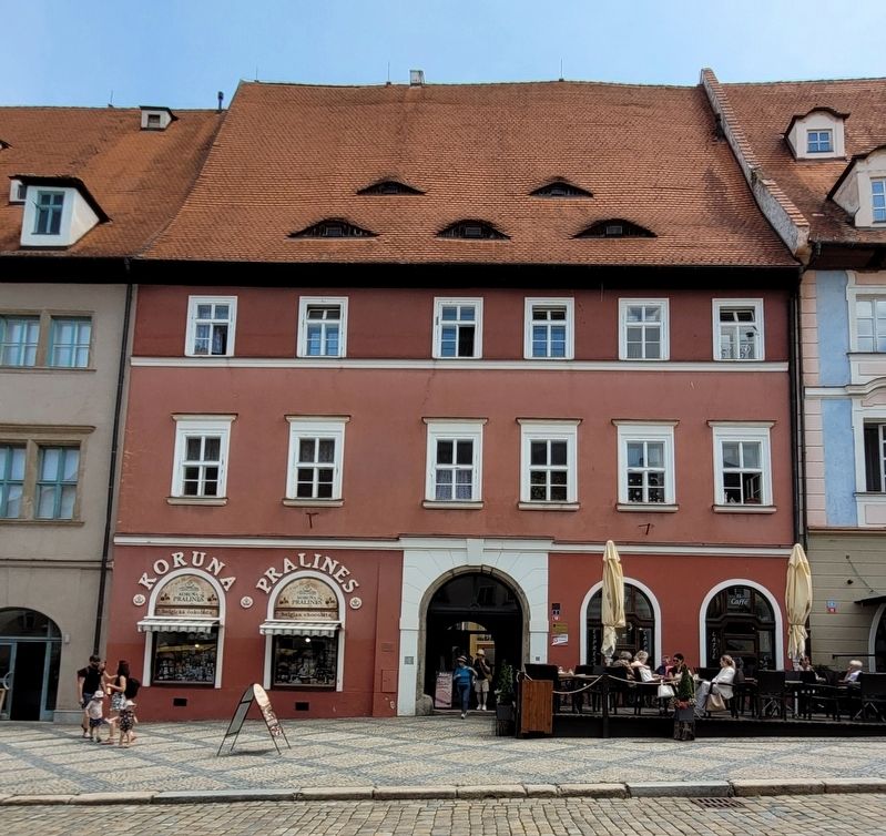 The view of the Pachelbel building no. 3 from across the street image. Click for full size.