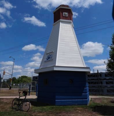 Port Colborne's Ornamental Lighthouse image. Click for full size.