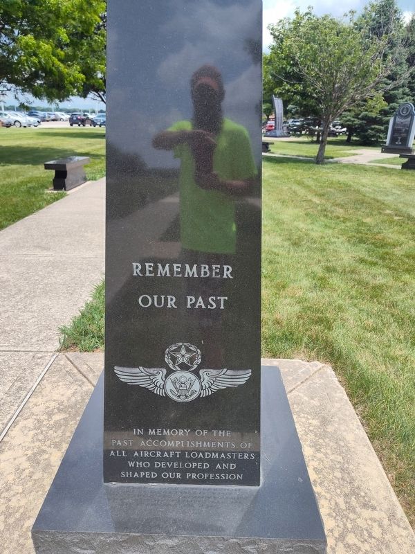Aircraft Loadmaster Monument image. Click for full size.
