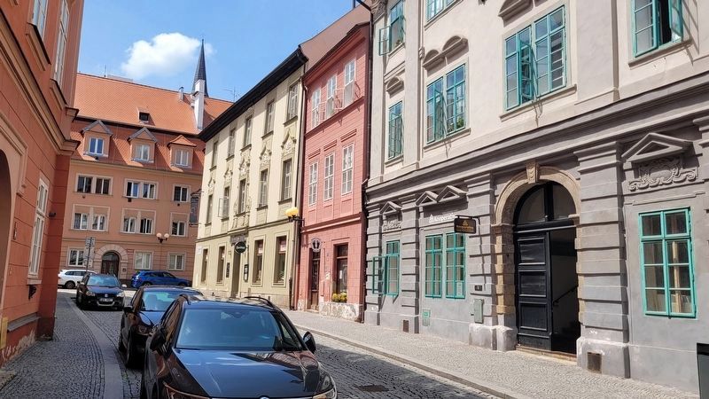 The view of the Town house no. 448 from across the street (right side) image. Click for full size.