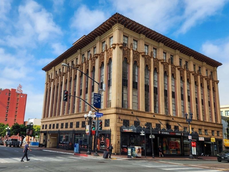 Samuel I. Fox Building image. Click for full size.