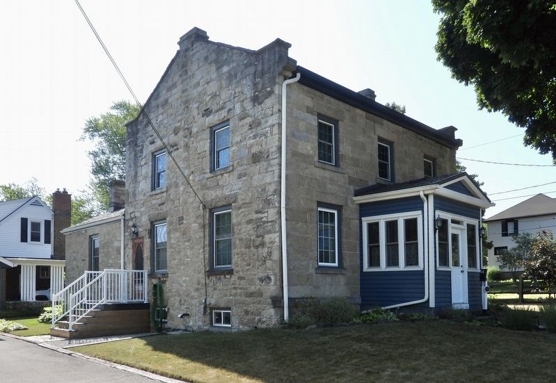 The Tracy House image. Click for full size.