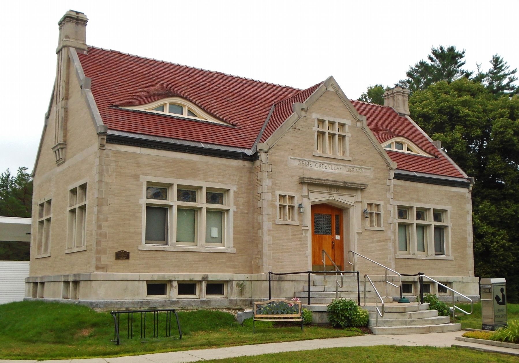 Abbie Greenleaf Library image. Click for full size.