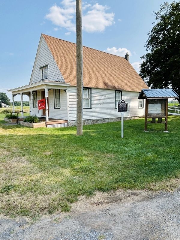 South Farmington Cemetery & Meetinghouse Park Marker image. Click for full size.