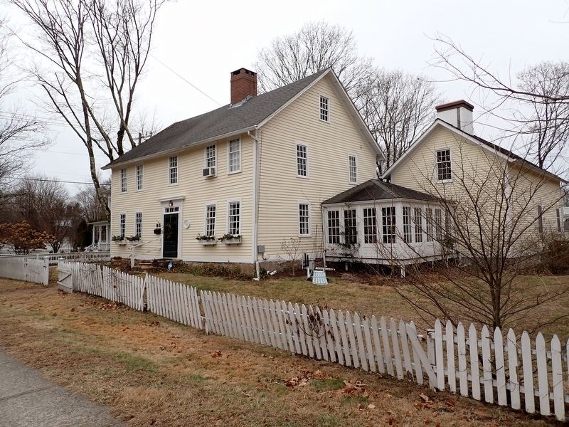 32 Lyme Street. Click for full size. 32 Lyme Street image. Click for full size.