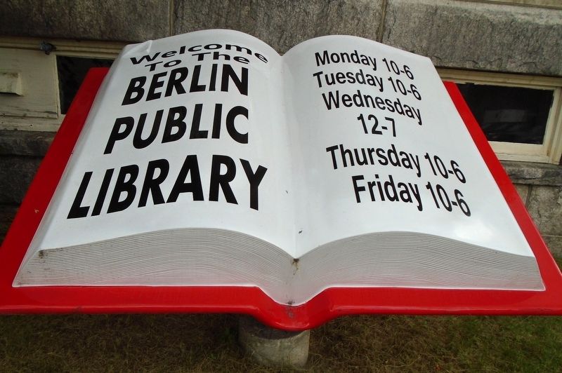 Berlin Public Library Sign image. Click for full size.