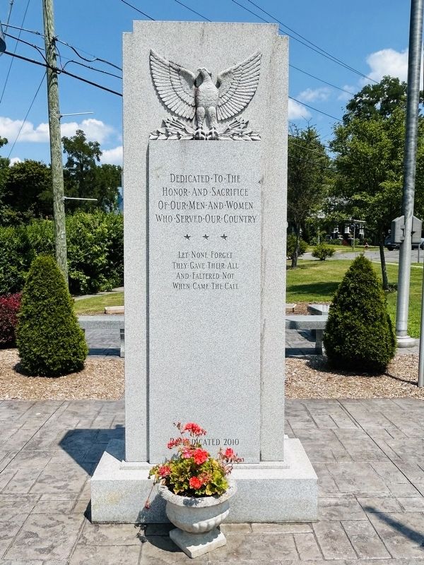 Veterans Memorial image. Click for full size.