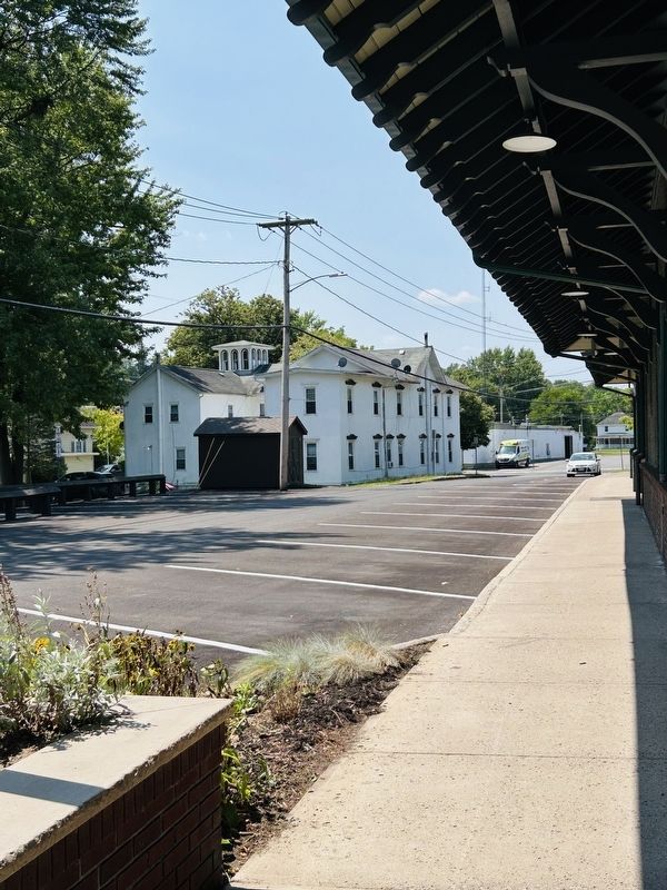 Looking West Down Railroad Avenue image. Click for full size.