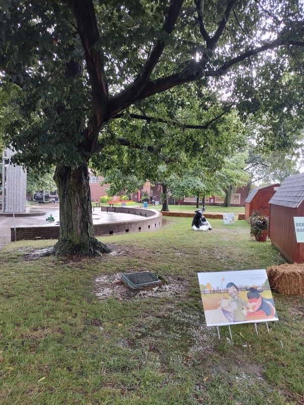 Farm Bureau Memorial Tree Marker image. Click for full size.
