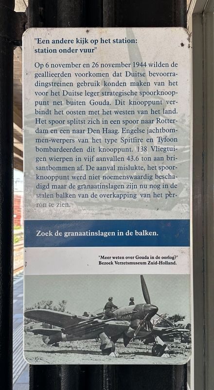 Station onder vuur / Station Under Fire panel image. Click for full size.