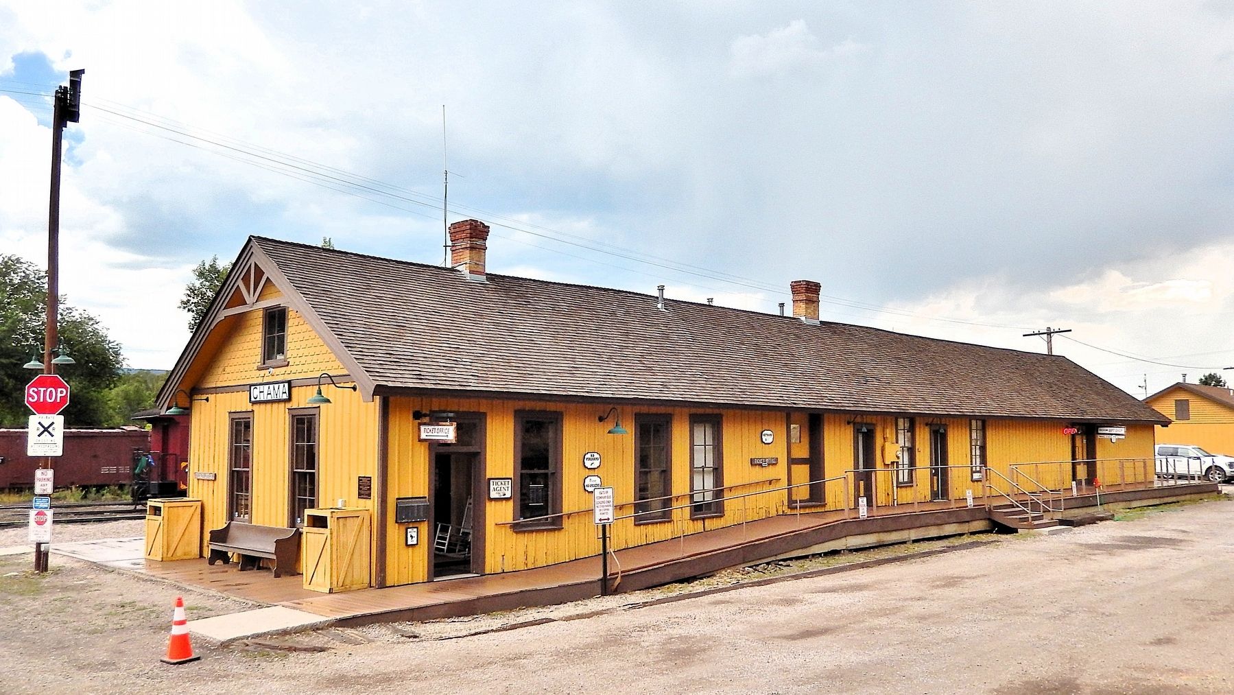 Former Denver and Rio Grande Western (D&RGW) Railroad Depot<br>(<i>northwest elevation</i>). Click for full size. Former Denver and Rio Grande Western (D&RGW) Railroad Depot<br>(<i>northwest elevation</i>) image. Click for full size.