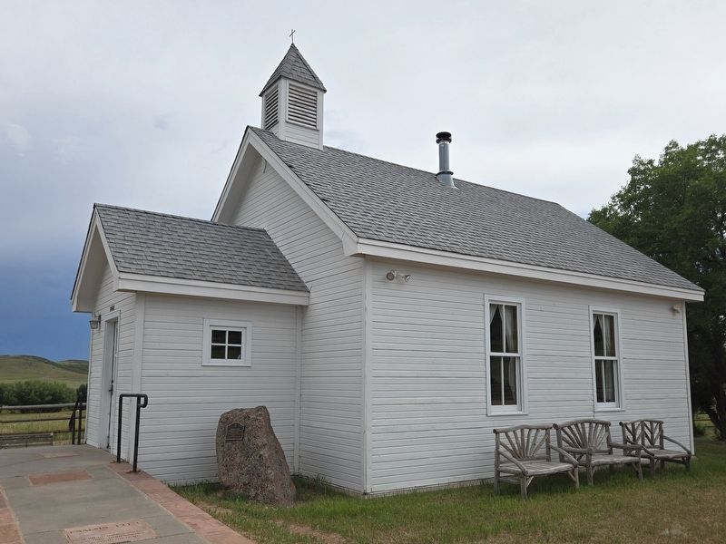 Virginia Dale Community Church and Marker image. Click for full size.
