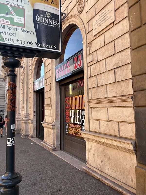 The marker at the site of the old bookstore, Corso Vittorio Emanuele II 156 image. Click for full size.