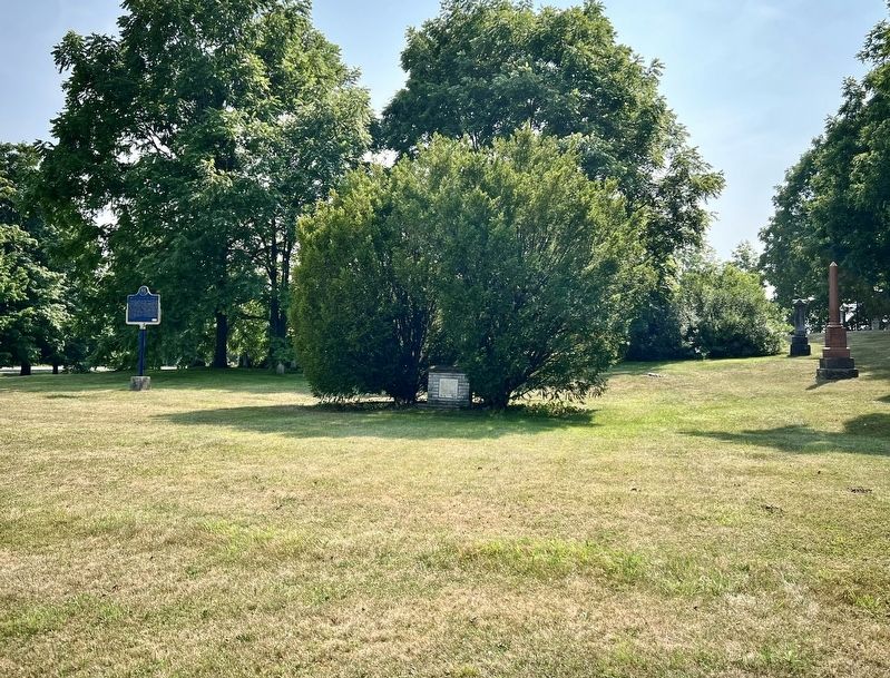 Nathaniel Roszel, First Settlement in Erin Township Marker (centre of photo) image. Click for full size.