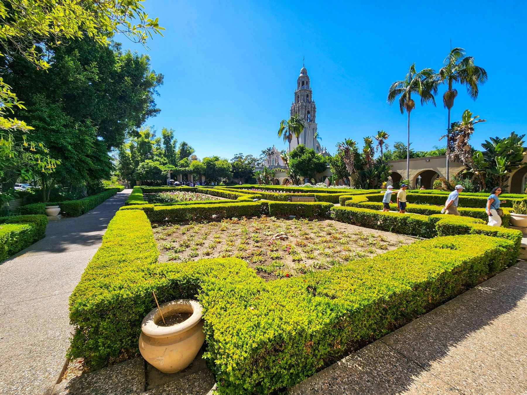 Alcazar Garden image. Click for full size.