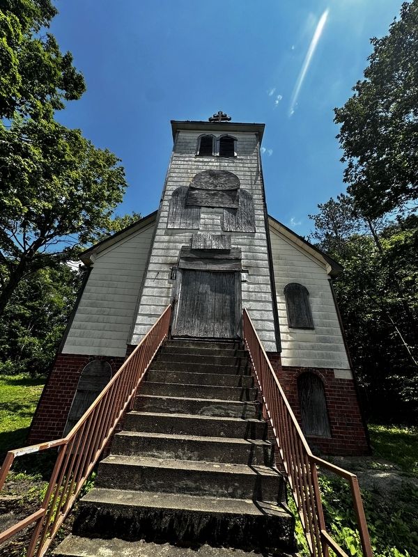Church main entrance image. Click for full size.