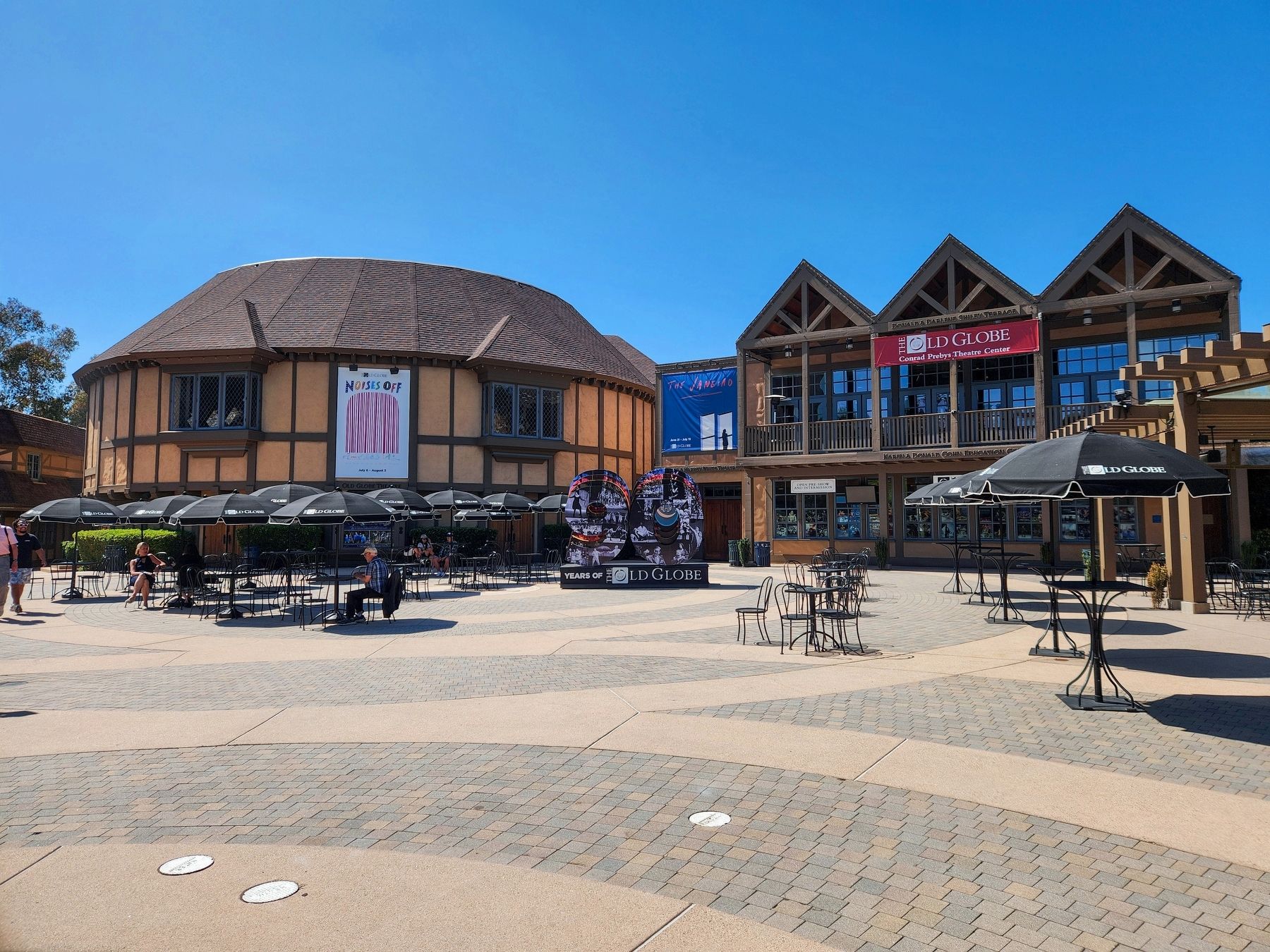 The Old Globe Theatre image. Click for full size.