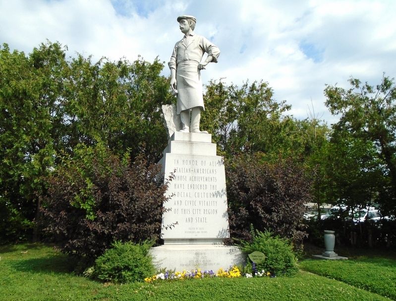 Italian-American Monument image. Click for full size.