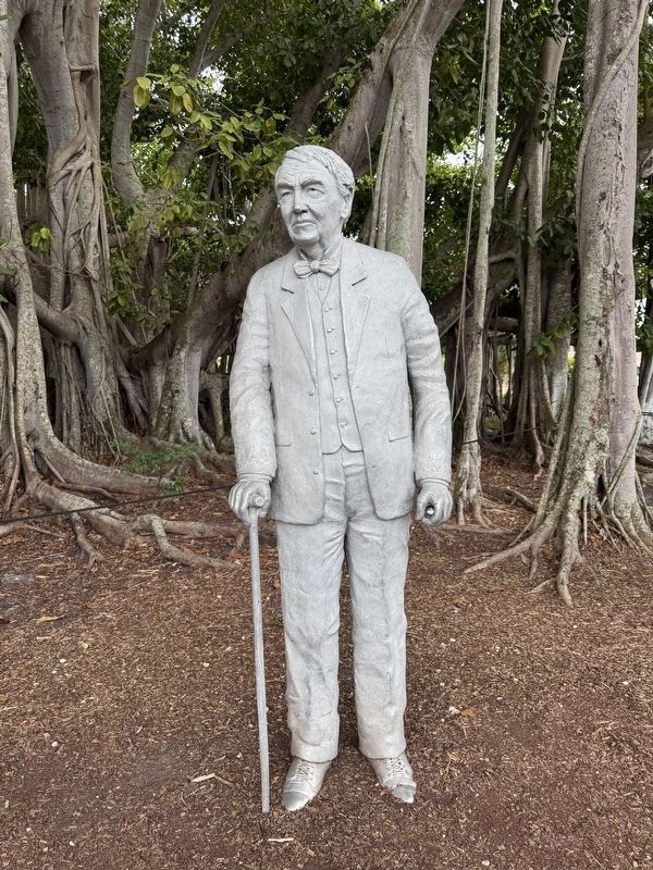 Thoma Edison Statue image. Click for full size.