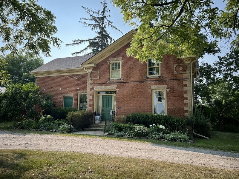 Devereaux House Marker (on the right of the doorway, centre of photo) image. Click for full size.