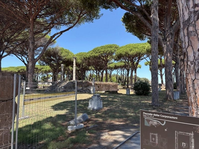 Piazzale delle Corporazioni / Square of the Corporations Marker. Click for full size. Piazzale delle Corporazioni / Square of the Corporations Marker image. Click for full size.