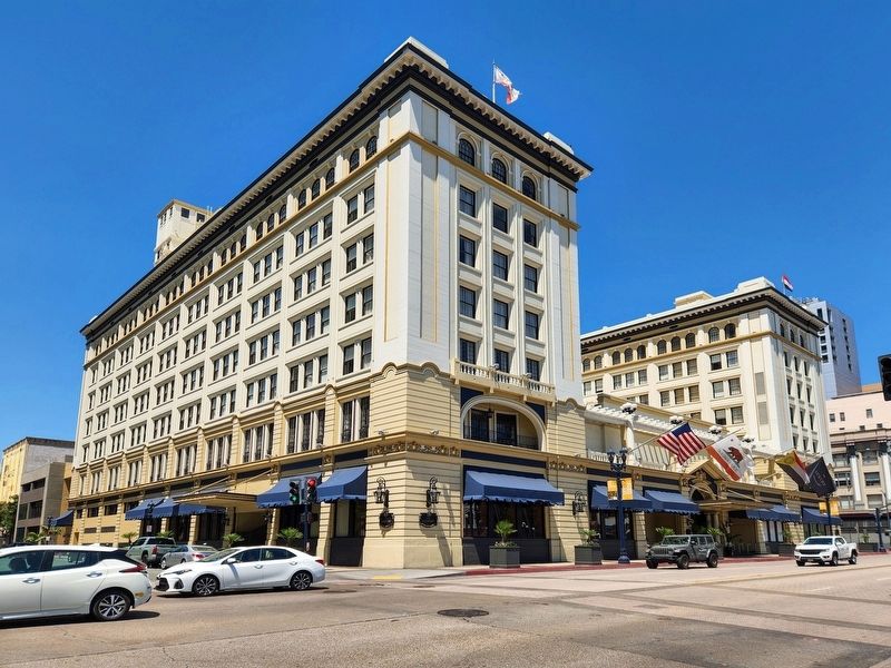 US Grant Hotel and Marker. Click for full size. US Grant Hotel and Marker image. Click for full size.