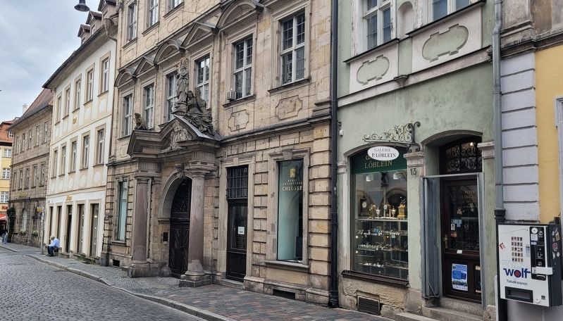 The view of the marker and building from the street image. Click for full size.