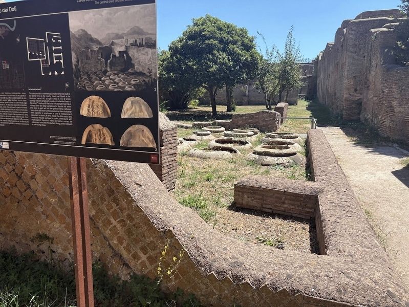 Caseggiato dei Doli / The Dolia Building Marker image. Click for full size.
