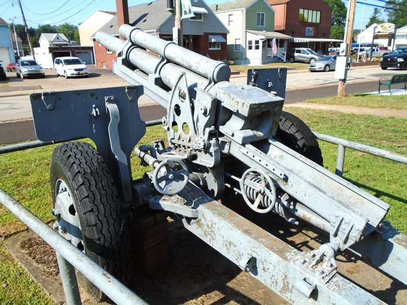 War Memorial M101A1 Howitzer. Click for full size. War Memorial M101A1 Howitzer image. Click for full size.