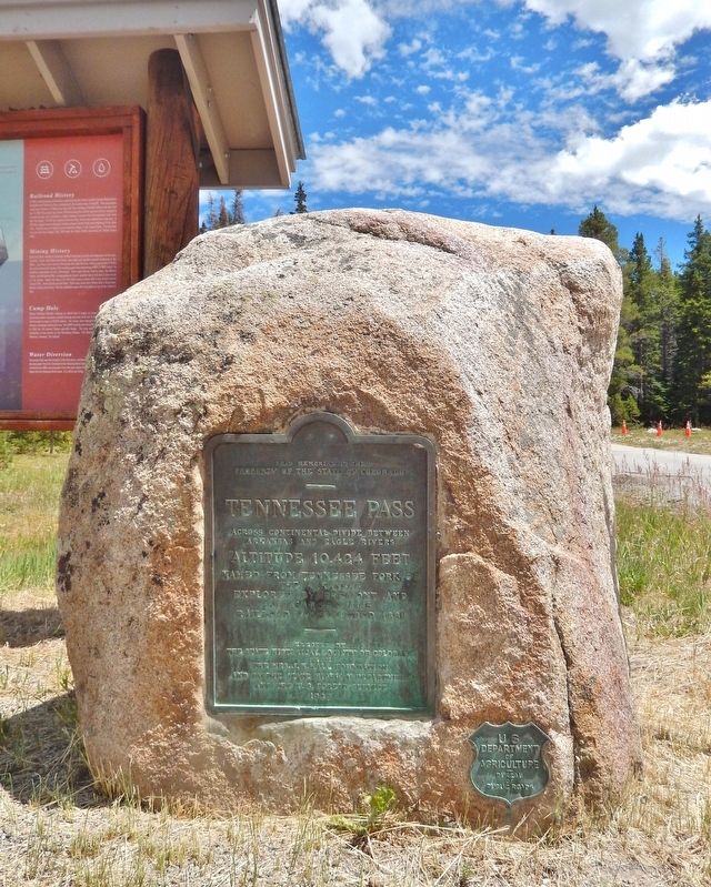 Tennessee Pass Marker image. Click for full size.