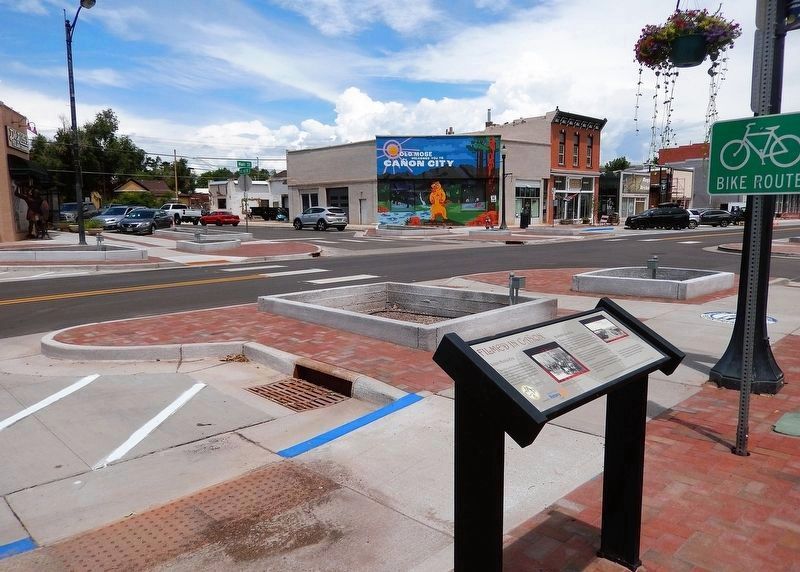 Filmed in Cañon Marker. Click for full size. Filmed in Cañon Marker image. Click for full size.
