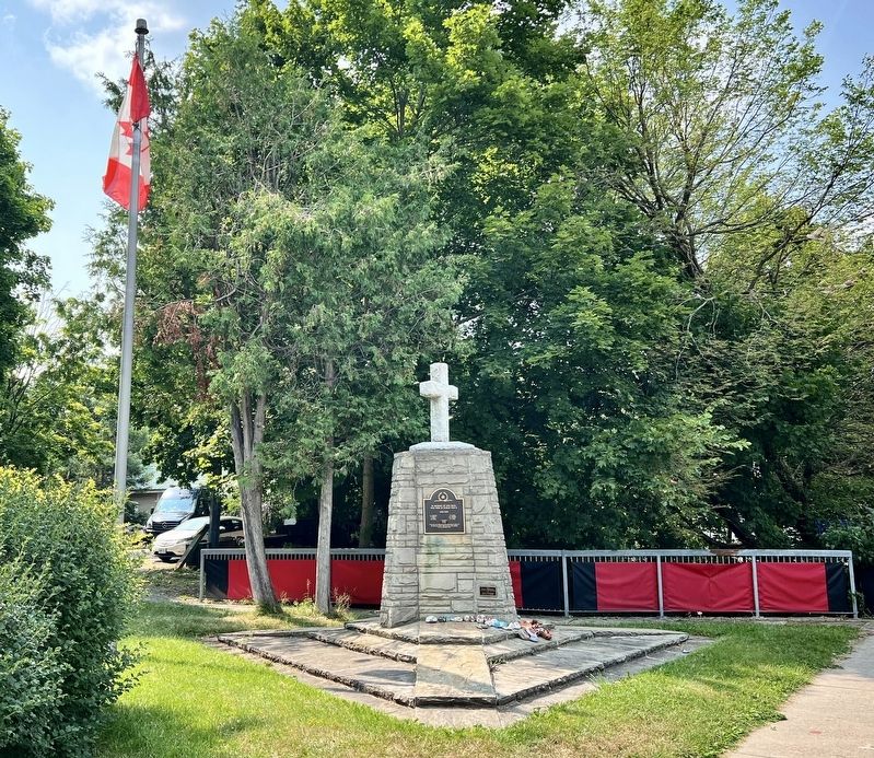 Erin Cenotaph. Click for full size. Erin Cenotaph image. Click for full size.