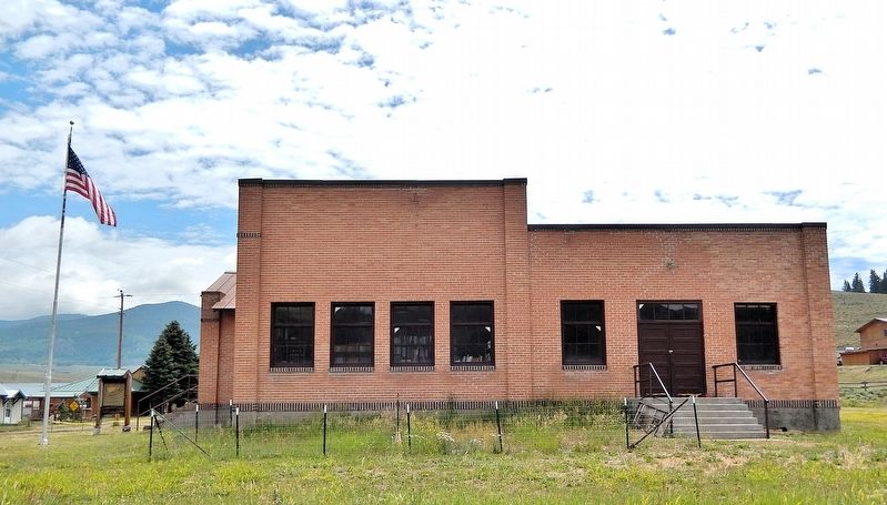 Sargents Schoolhouse (<i>west elevation</i>). Click for full size. Sargents Schoolhouse (<i>west elevation</i>) image. Click for full size.