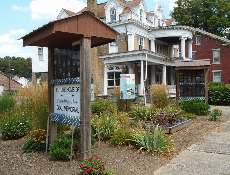 First Walston Miners Marker image. Click for full size.