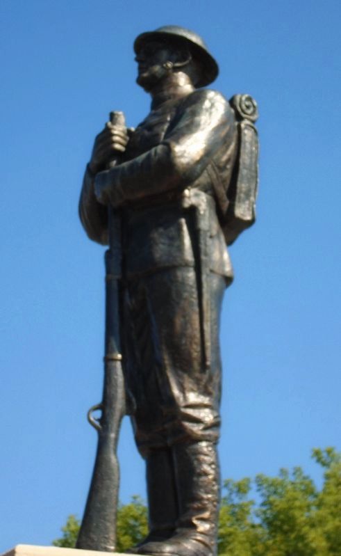 War Memorial Statue. Click for full size. War Memorial Statue image. Click for full size.