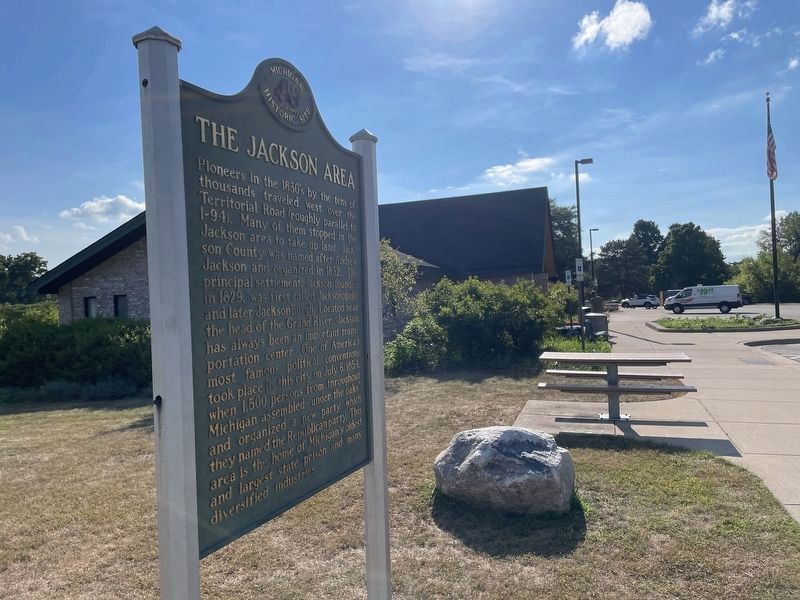 The Jackson Area Marker adjacent to the rest area facility image. Click for full size.