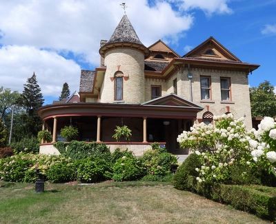 Doran House image. Click for full size.