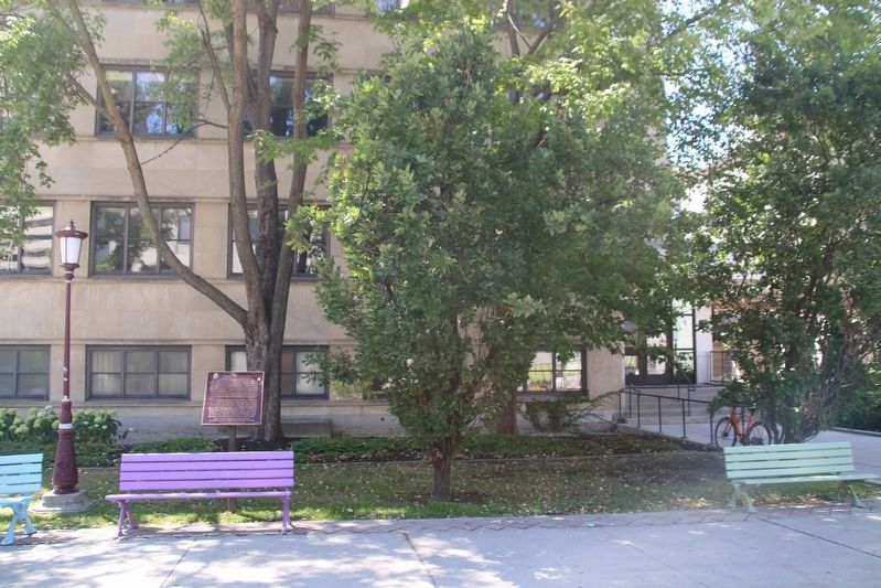 University of Ottawa / Universit� D'Ottawa Marker image. Click for full size.