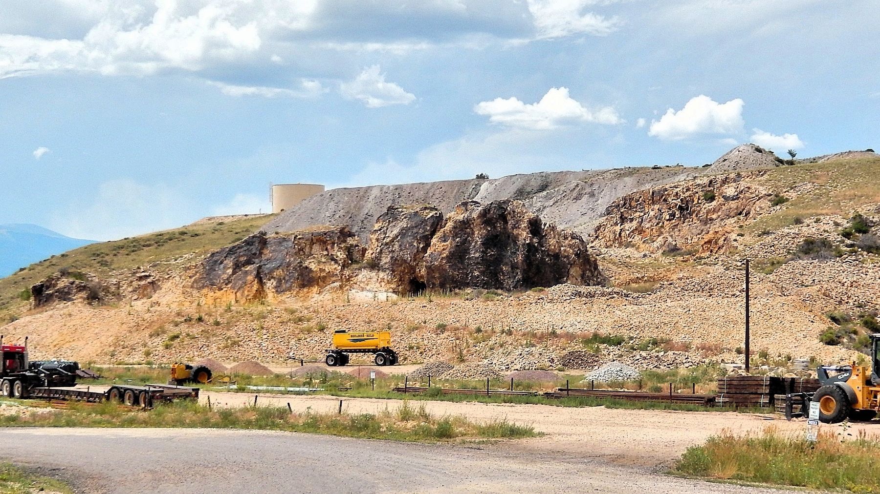 Silver Cliff Mine Shaft. Click for full size. Silver Cliff Mine Shaft image. Click for full size.