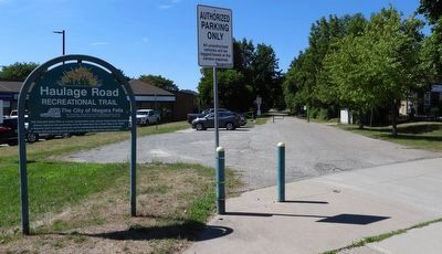 Haulage Road Recreational Trail - Marker in context. Click for full size. Haulage Road Recreational Trail - Marker in context image. Click for full size.