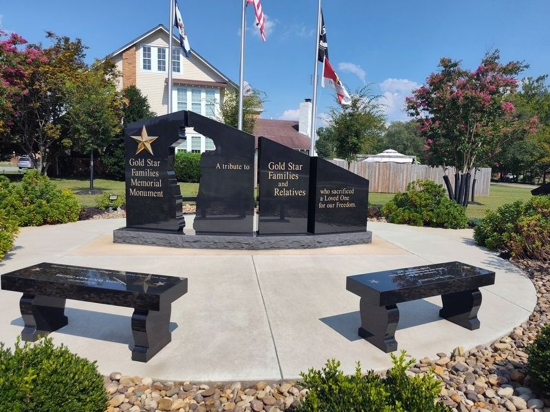 Gold Star Families Memorial Monument image. Click for full size.