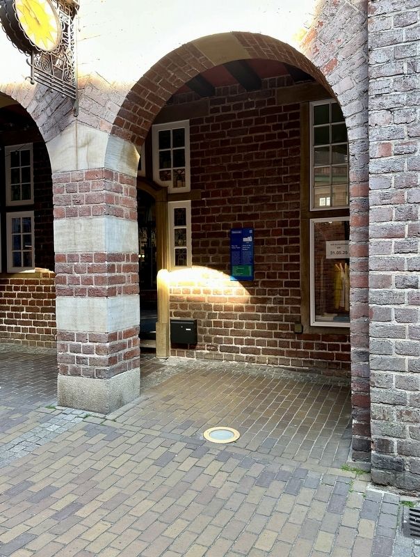 Haus der Sieben Faulen / House of the Seven Lazy Brothers Marker - wide view image. Click for full size.