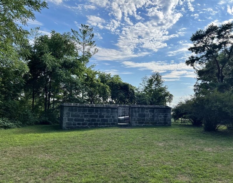 The Tomb on Dunlop�s Hill in 2025 image. Click for full size.