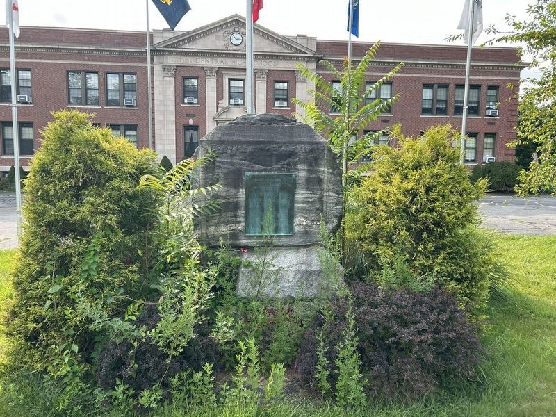 North Salem World War II Memorial image. Click for full size.