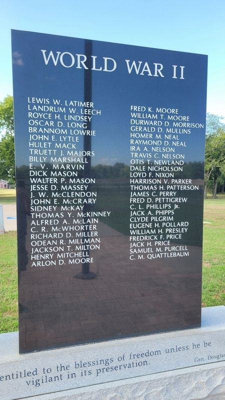 Audie Murphy Hunt County War Memorial image. Click for full size.