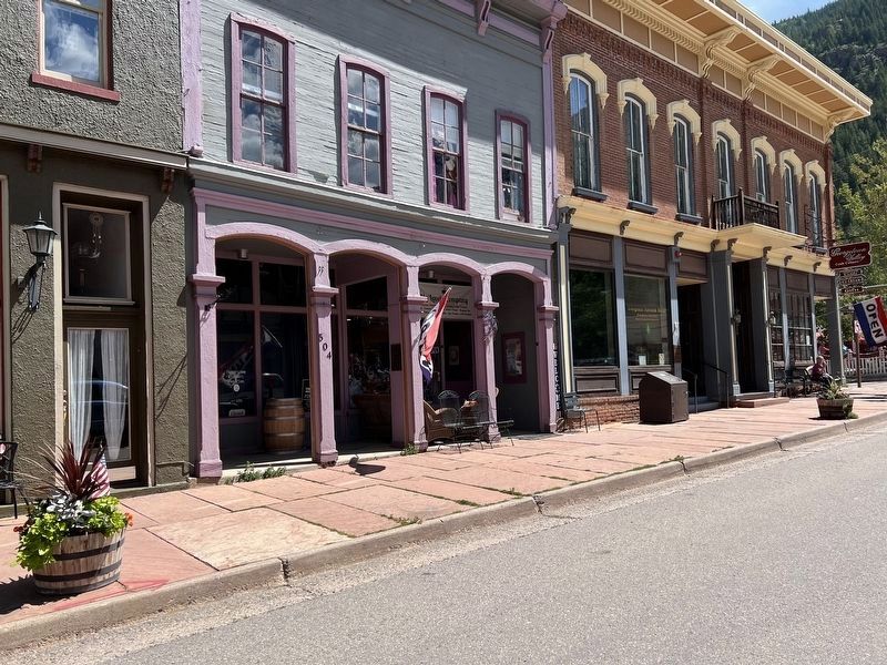 Cushman Bank Building ca. 1869 and Marker. Click for full size. Cushman Bank Building ca. 1869 and Marker image. Click for full size.
