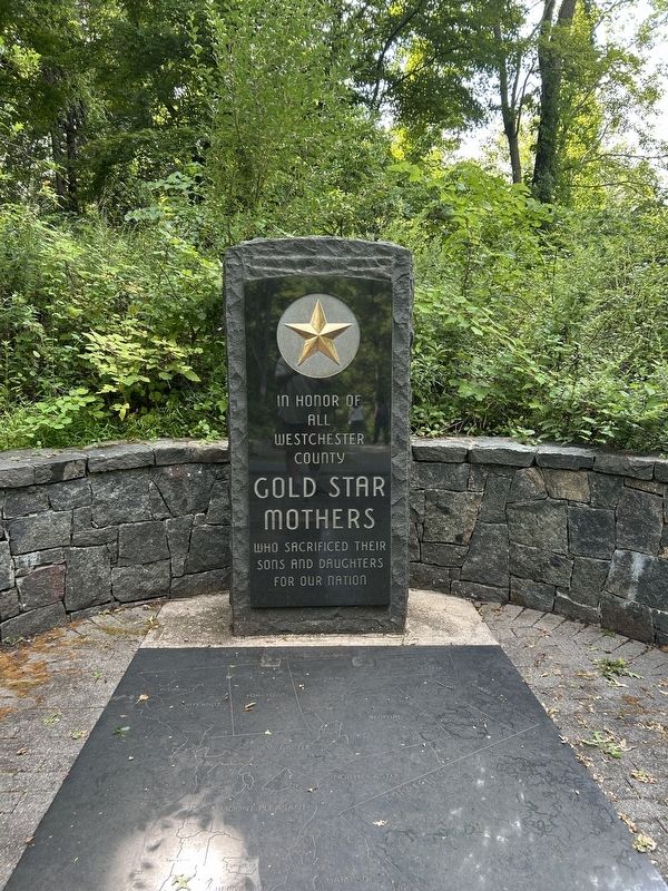 Gold Star Mothers Marker image. Click for full size.