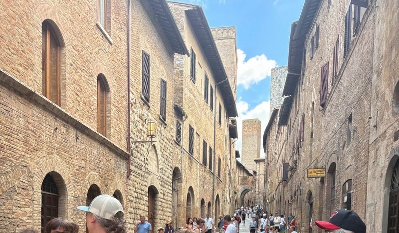 Via San Matteo in San Gimignano near this marker. Click for full size. Via San Matteo in San Gimignano near this marker image. Click for full size.