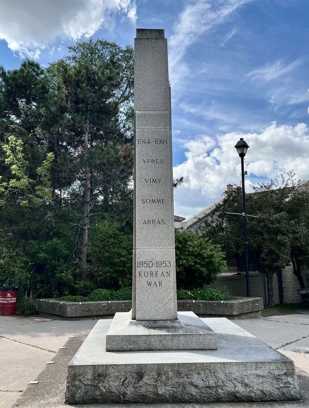 Hespeler Cenotaph. Click for full size. Hespeler Cenotaph image. Click for full size.